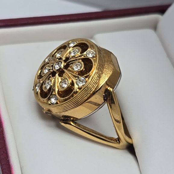 Rare Vintage Bucherer Swiss Ring Quartz Watch Crystals Gold Plated New Battery - Picture 2 of 10